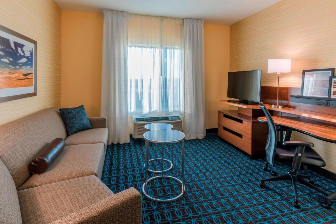 Fairfield Inn & Suites By Marriott Моузъс Лейк Екстериор снимка