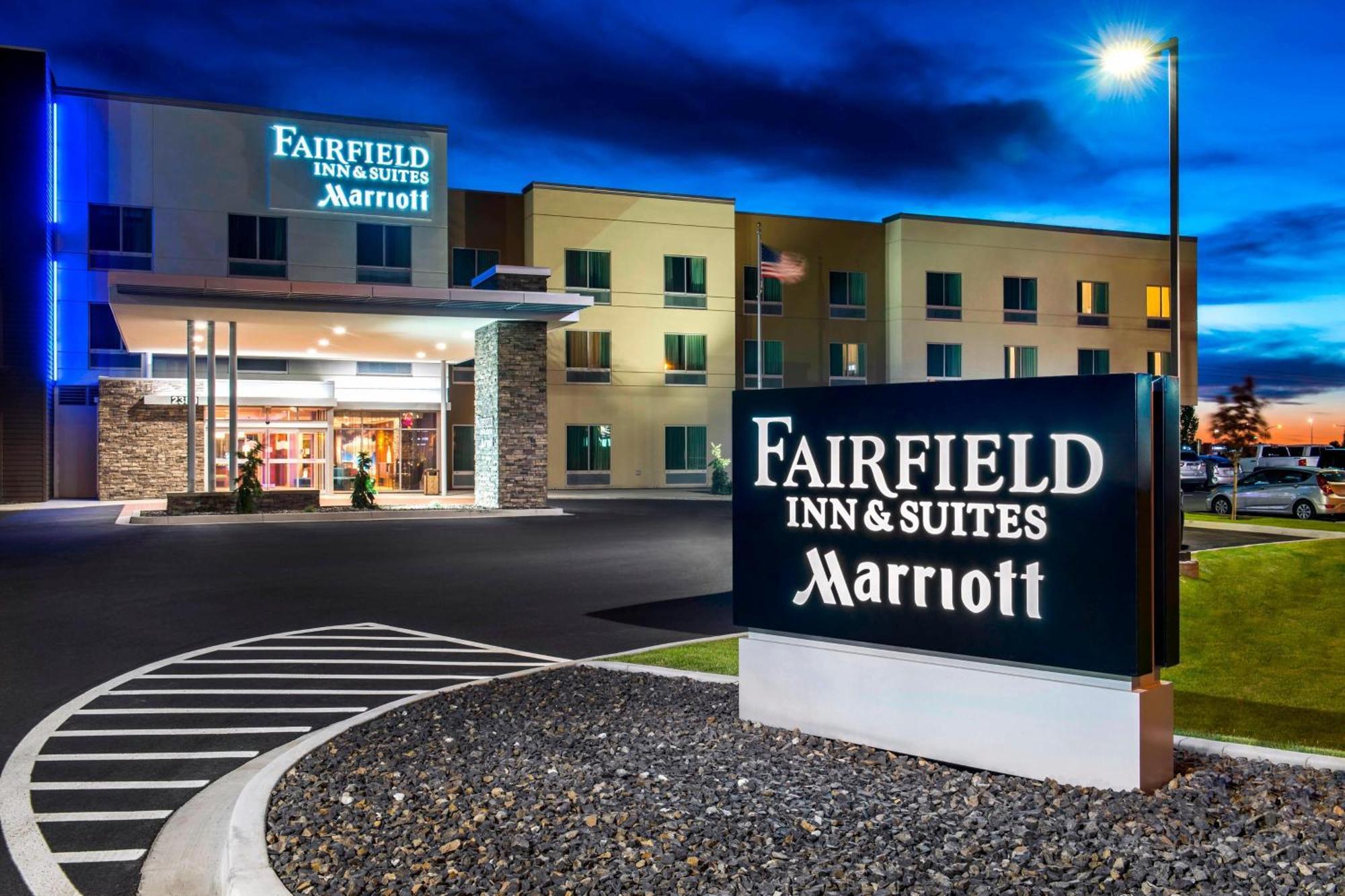 Fairfield Inn & Suites By Marriott Моузъс Лейк Екстериор снимка