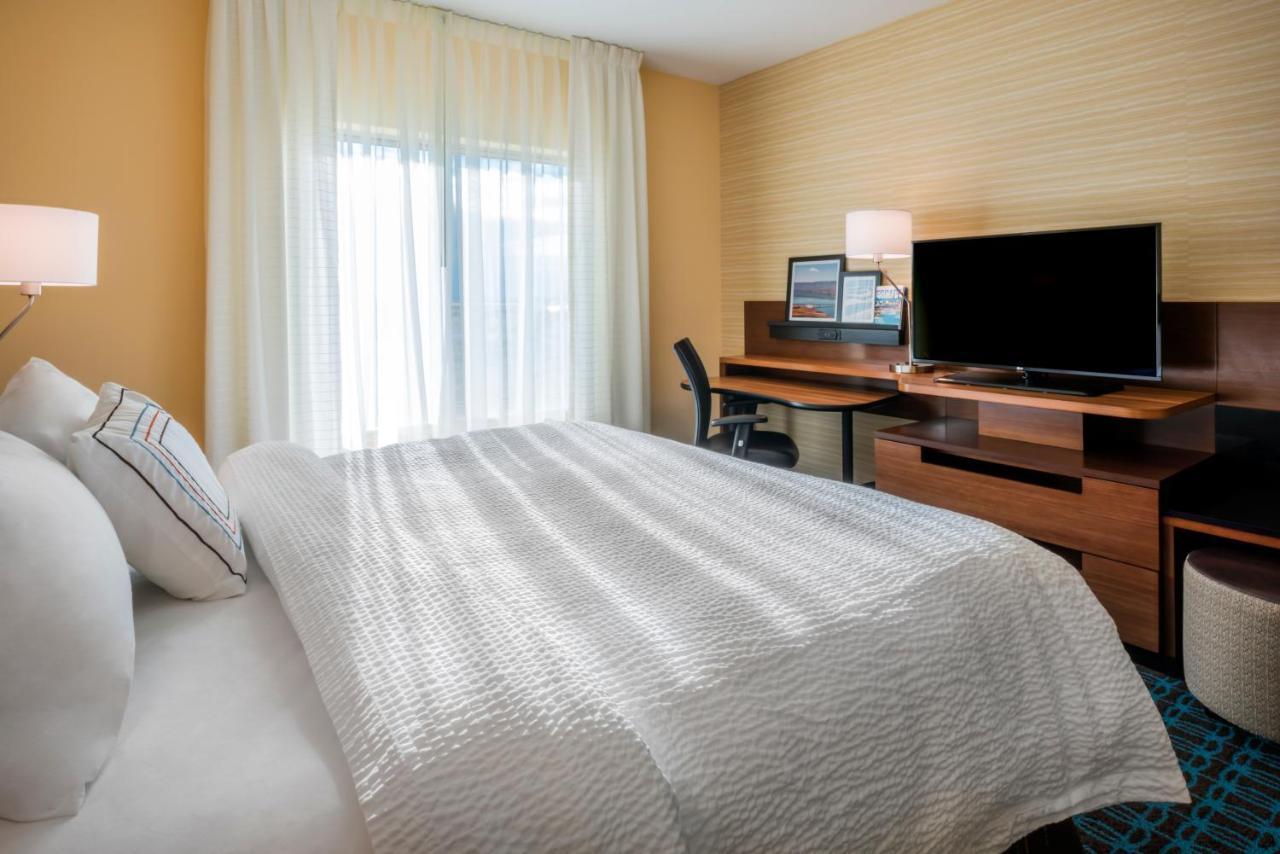 Fairfield Inn & Suites By Marriott Моузъс Лейк Екстериор снимка